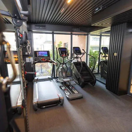 Lux Z Tarasem - Centrum - Parking Sauna Silownia Meldunki 24na7 Wroclaw
