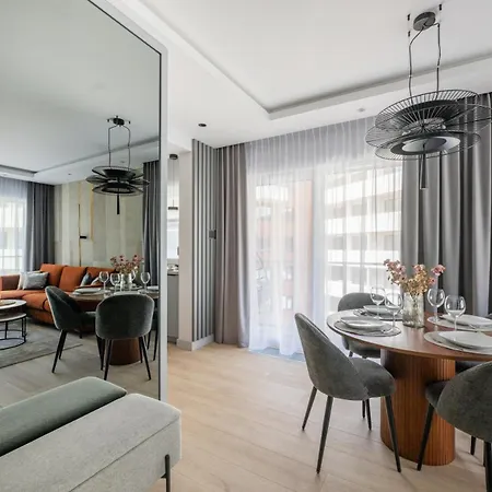 Apartament Lux Z Tarasem - Centrum - Parking Sauna Siłownia Meldunki 24na7 Wrocław
