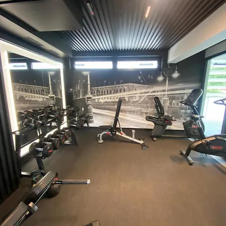 Lux Z Tarasem - Centrum - Parking Sauna Silownia Meldunki 24na7 * Breslavia