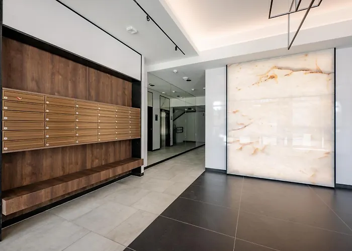 Apartment Lux Z Tarasem - Centrum - Parking Sauna Silownia Meldunki 24na7 *