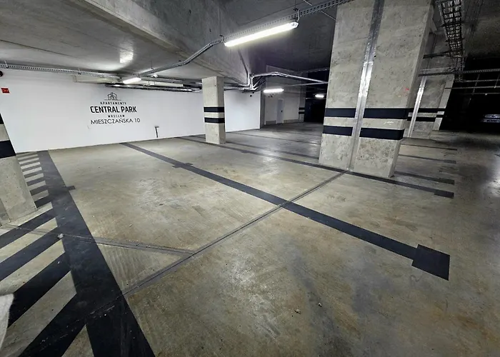 Lux Z Tarasem - Centrum - Parking Sauna Silownia Meldunki 24na7 Wroclaw